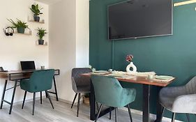 Insight Workaction Audi Balkone Ambiente